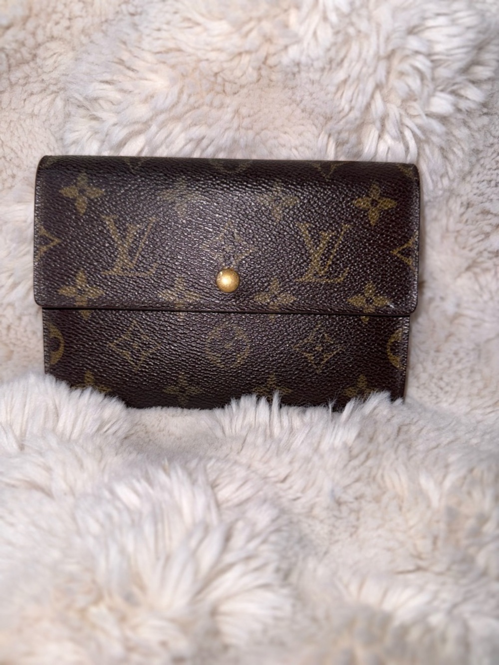 Louis Vuitton Monogram Alexandra Trifold Wallet.